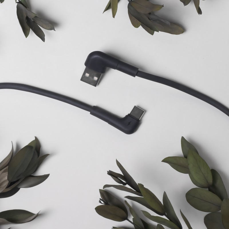 Maxlife MXUC-09 USB - USB-C ъглов кабел 1.0 m 3A черен