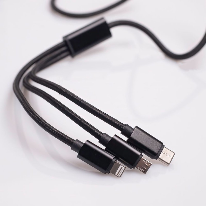 Maxlife кабел 3в1 USB - Lightning + USB-C + microUSB 1.0 m 2.1A черен найлон