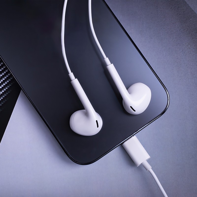Кабелни слушалки за поставяне в ушите Maxlife MXEP-04 USB-C, бели