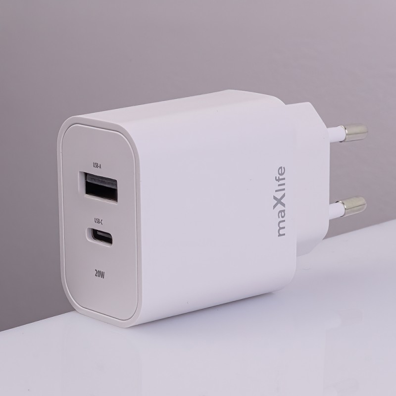 Maxlife PD QC MXTC-06-20AC захранващо зарядно устройство 1x USB-C 1x USB 20W бял + USB-C - USB-C 20W кабел