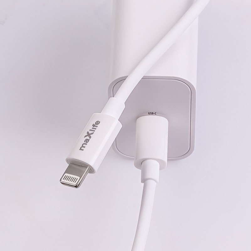 Maxlife PD QC MXTC-06-20C мрежово зарядно 1x USB-C 20W бяло + USB-C - Lightning 20W кабел