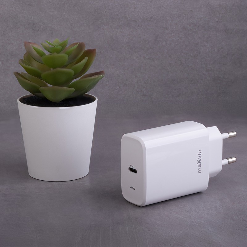 Maxlife PD QC MXTC-10-20C мрежово зарядно 1x USB-C 20W бяло