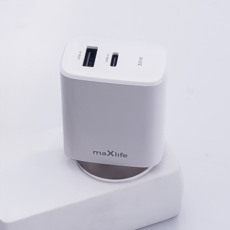 Maxlife PD QC MXTC-10-30AC мрежово зарядно устройство 1x USB-C 1x USB 30W бяло