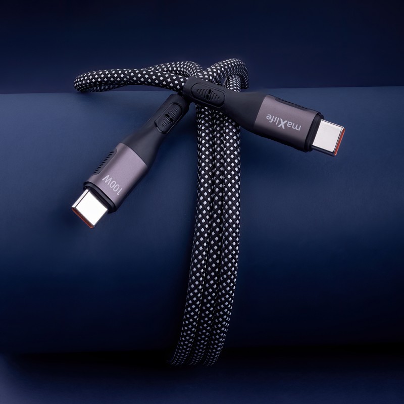 Магнитен кабел Maxlife MXUC-11 USB-C - USB-C 1,0 m 100W, черен, найлонов