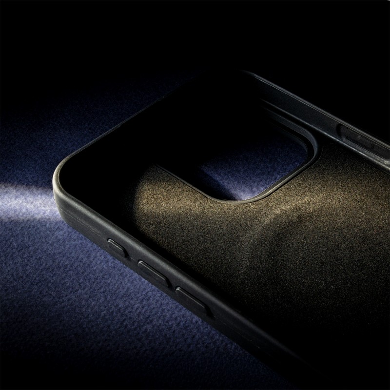 Калъф Loop Thin Mag за iPhone 11, черен