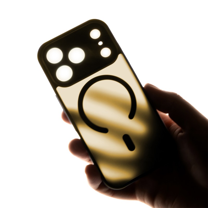 Mag Matt cover за iPhone 11 кафява защита на камерата