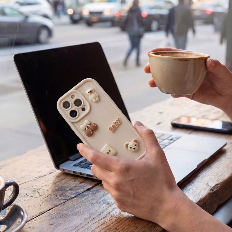 Ultra Trendy 3D капак за iPhone 16e / 17e мече