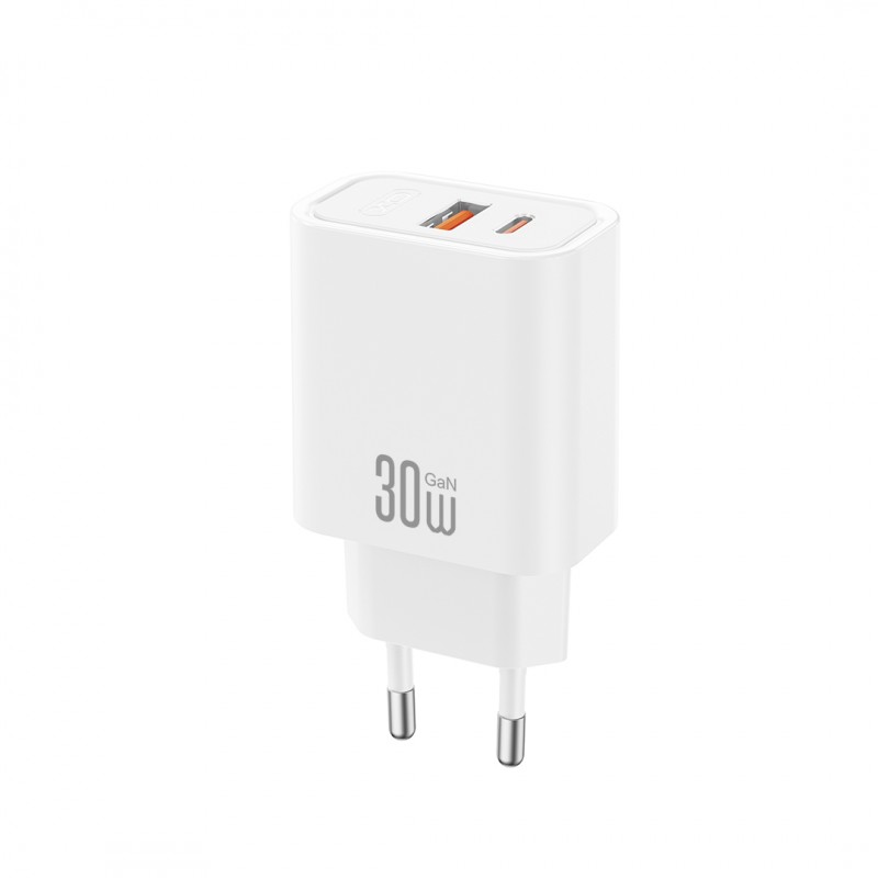 XO мрежово зарядно CE42 PD 30W 1x USB-C 1x USB бяло