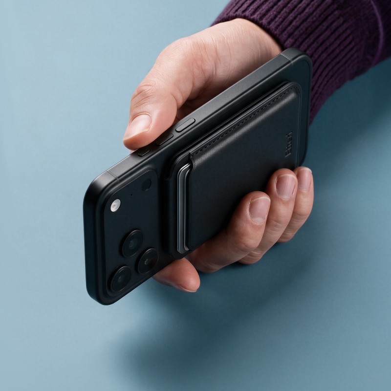 Портфейл за карти Etteri Trio Mag със стойка черен