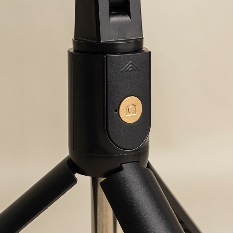 Селфи стик Maxlife MXST-100 Трипод с Bluetooth, Черен